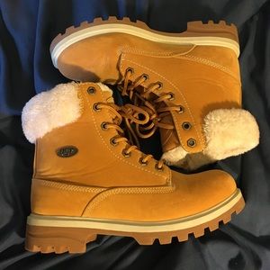 Woman’s Boots Size 8